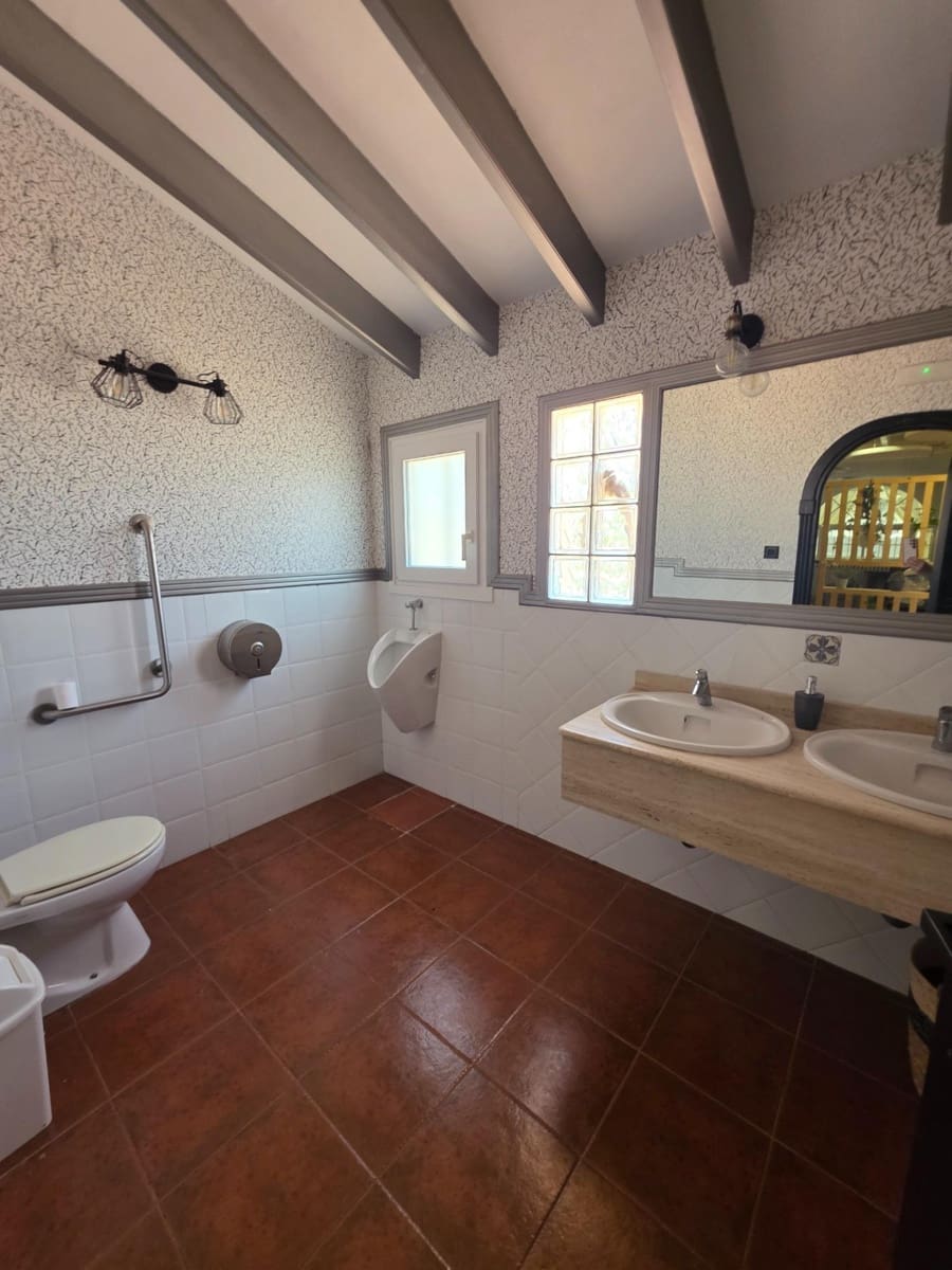 8 bedroom Finca/Country House for sale in Sax with pool garage - € 550,000 (Ref: 9865312)