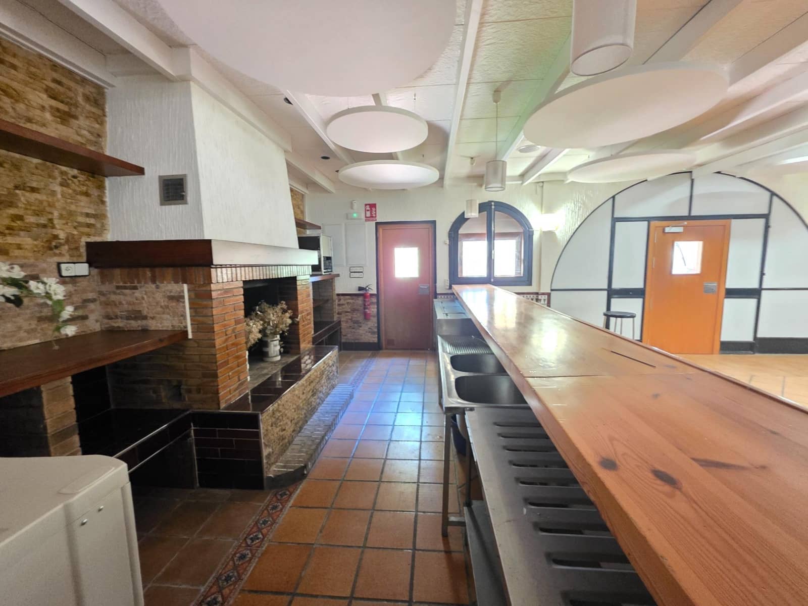 8 bedroom Finca/Country House for sale in Sax with pool garage - € 550,000 (Ref: 9865312)