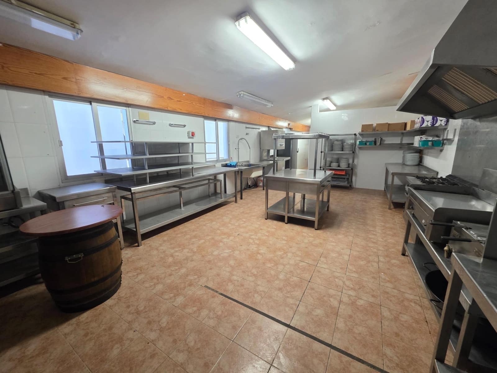 8 bedroom Finca/Country House for sale in Sax with pool garage - € 550,000 (Ref: 9865312)