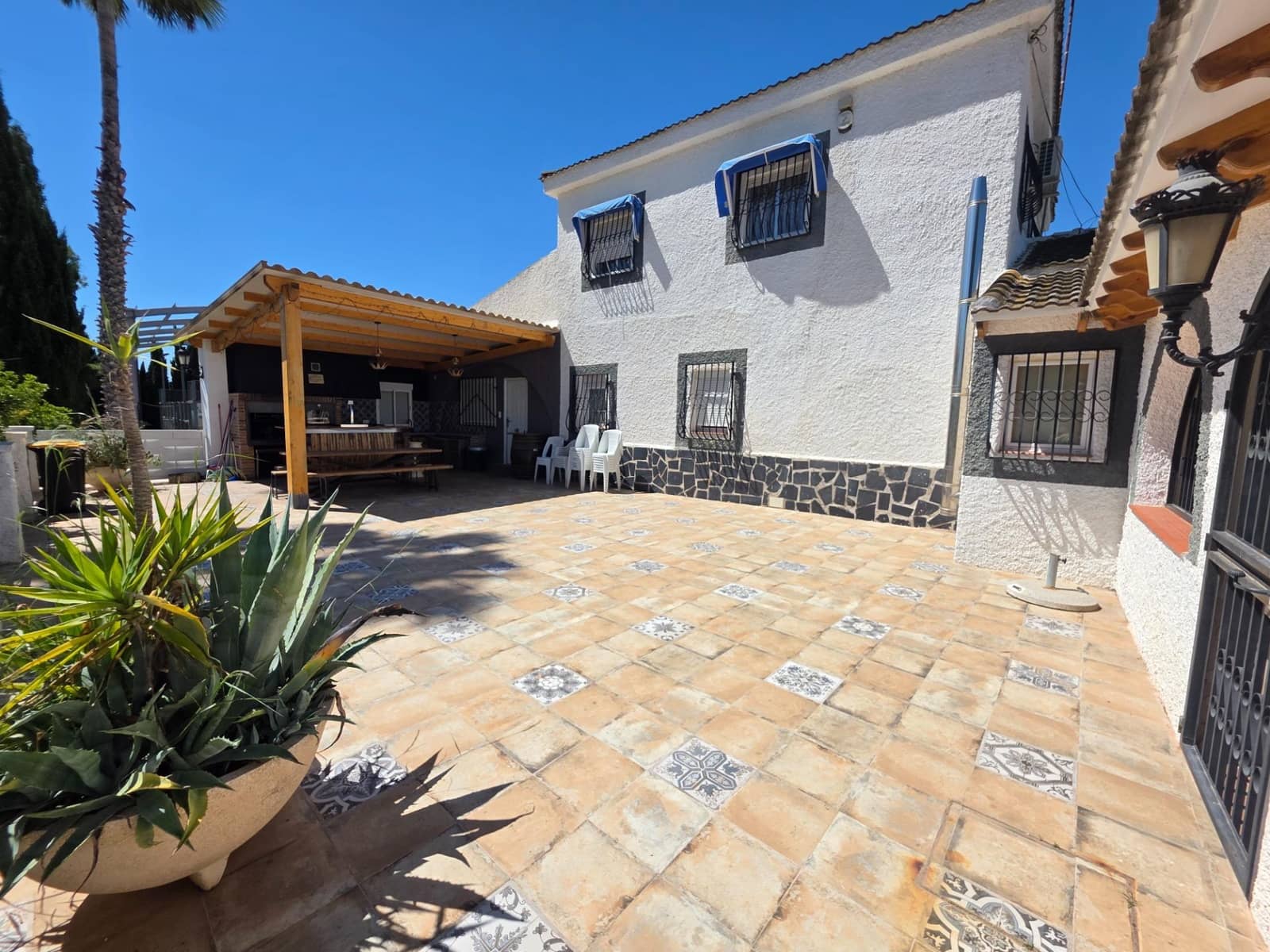 8 bedroom Finca/Country House for sale in Sax with pool garage - € 550,000 (Ref: 9865312)