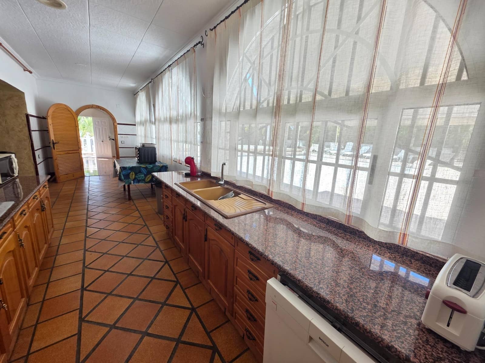 8 bedroom Finca/Country House for sale in Sax with pool garage - € 550,000 (Ref: 9865312)