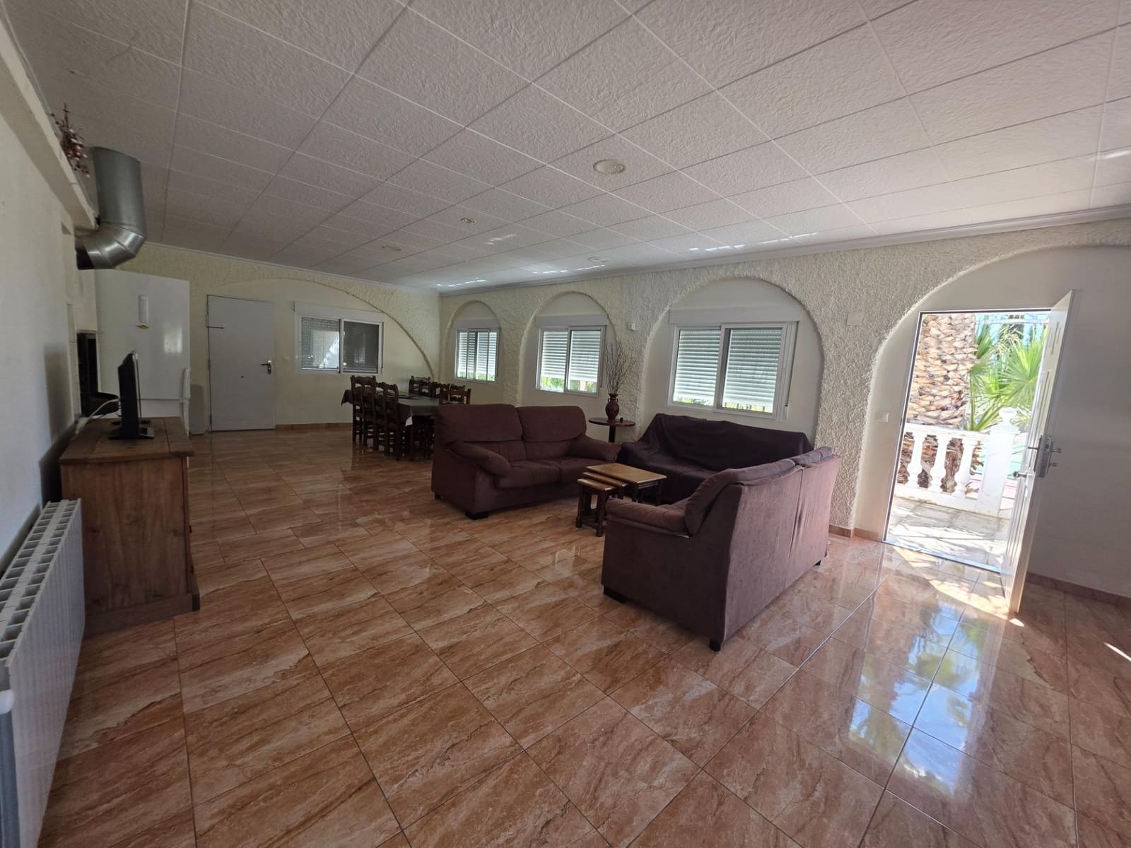 8 bedroom Finca/Country House for sale in Sax with pool garage - € 550,000 (Ref: 9865312)