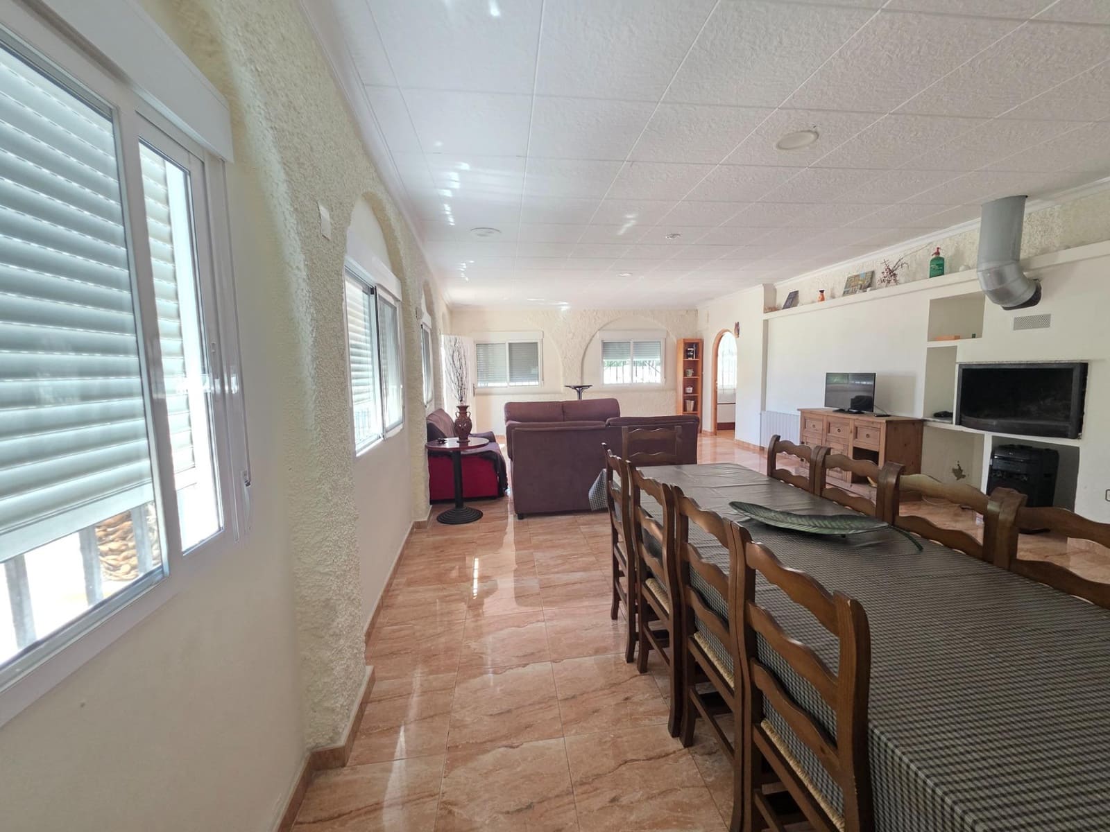 8 bedroom Finca/Country House for sale in Sax with pool garage - € 550,000 (Ref: 9865312)