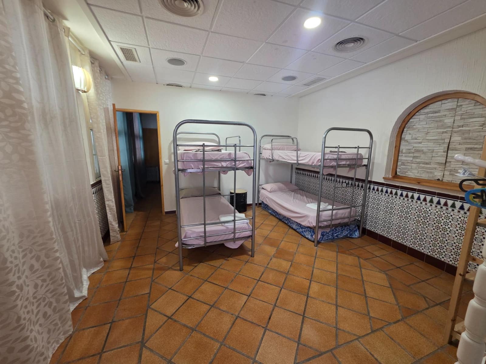 8 bedroom Finca/Country House for sale in Sax with pool garage - € 550,000 (Ref: 9865312)