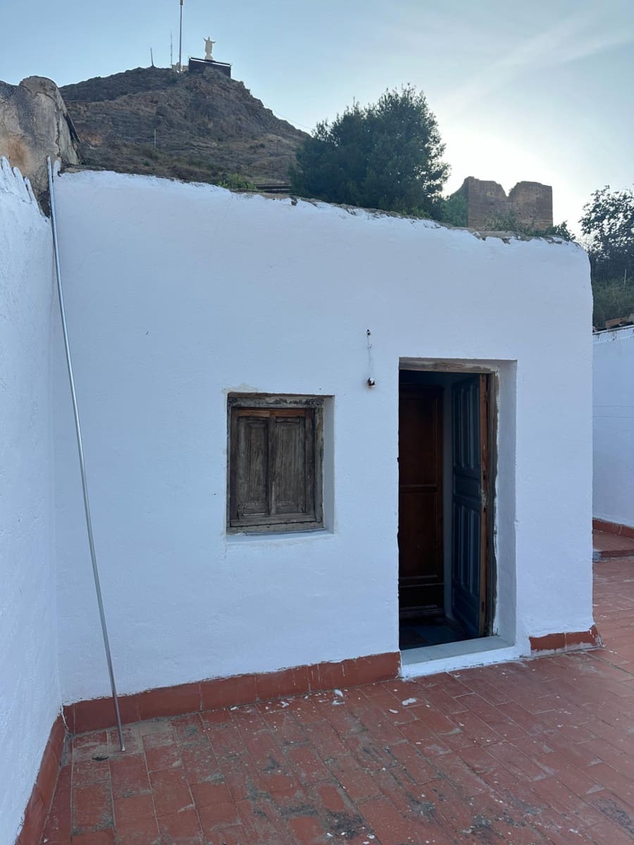 4 bedroom Townhouse for sale in Purchena - € 34,000 (Ref: 9888984)