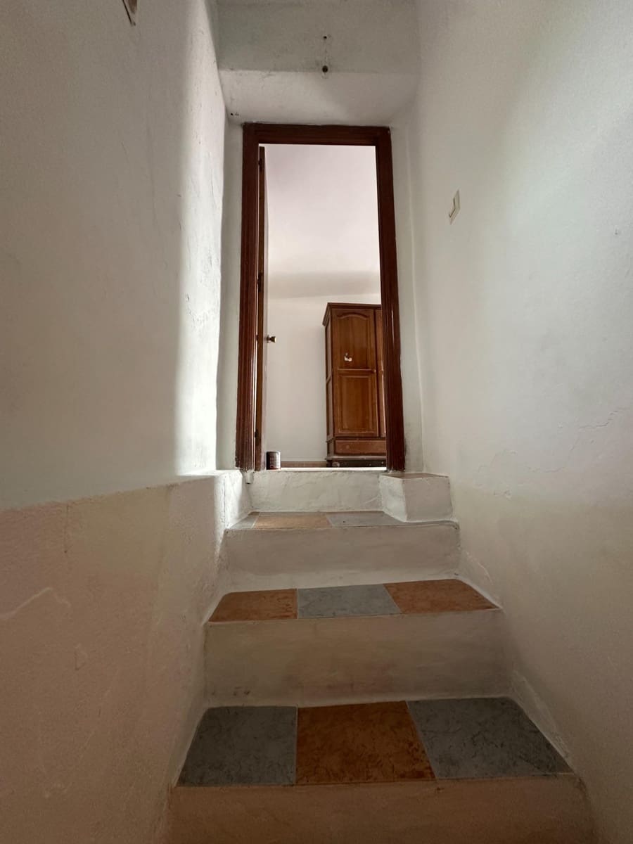 4 bedroom Townhouse for sale in Purchena - € 34,000 (Ref: 9888984)