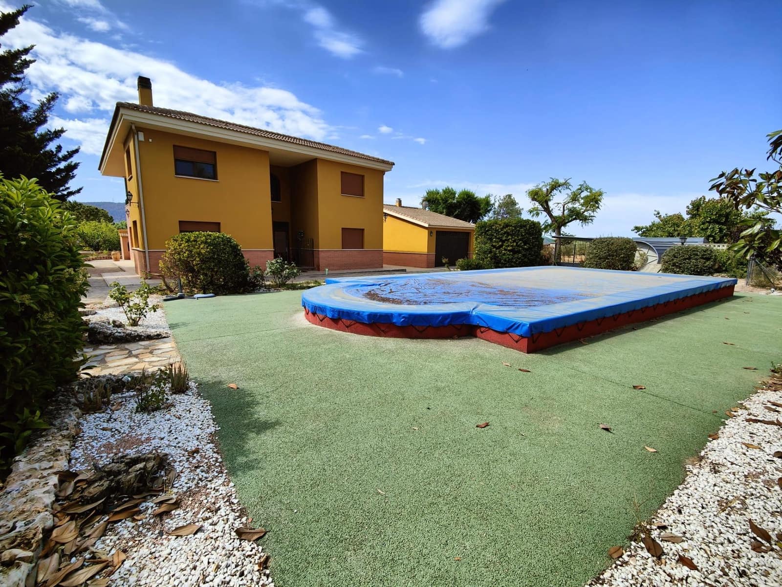 5 bedroom Villa for sale in Alcoy / Alcoi with pool garage - € 430,000 (Ref: 9911168)