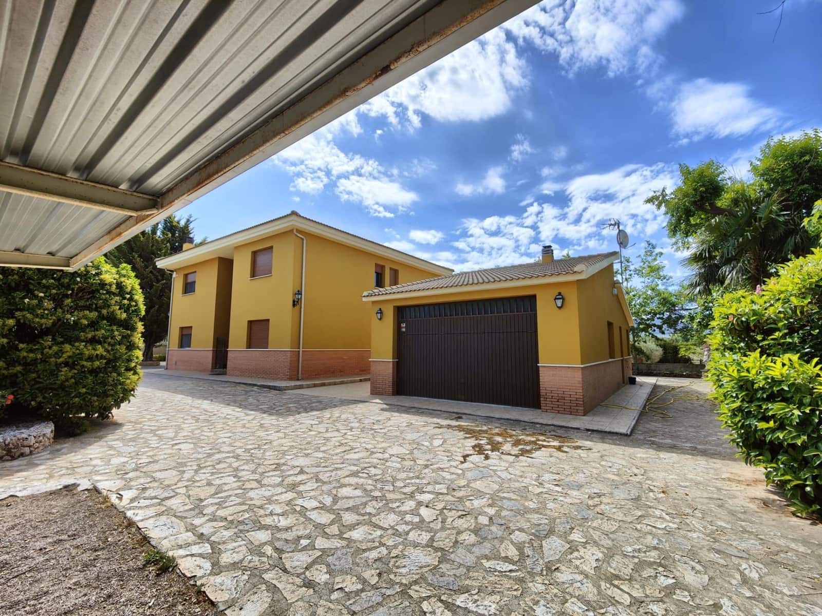 5 bedroom Villa for sale in Alcoy / Alcoi with pool garage - € 430,000 (Ref: 9911168)