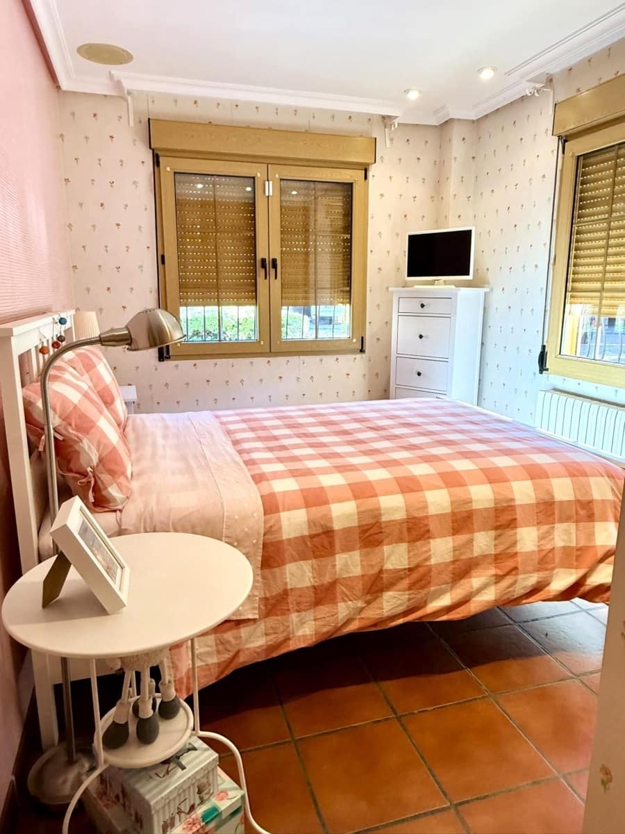 4 bedroom Villa for sale in Cocentaina with pool garage - € 695,000 (Ref: 9913274)