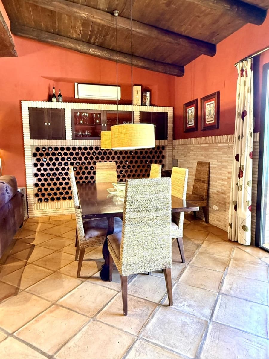 4 bedroom Villa for sale in Cocentaina with pool garage - € 695,000 (Ref: 9913274)