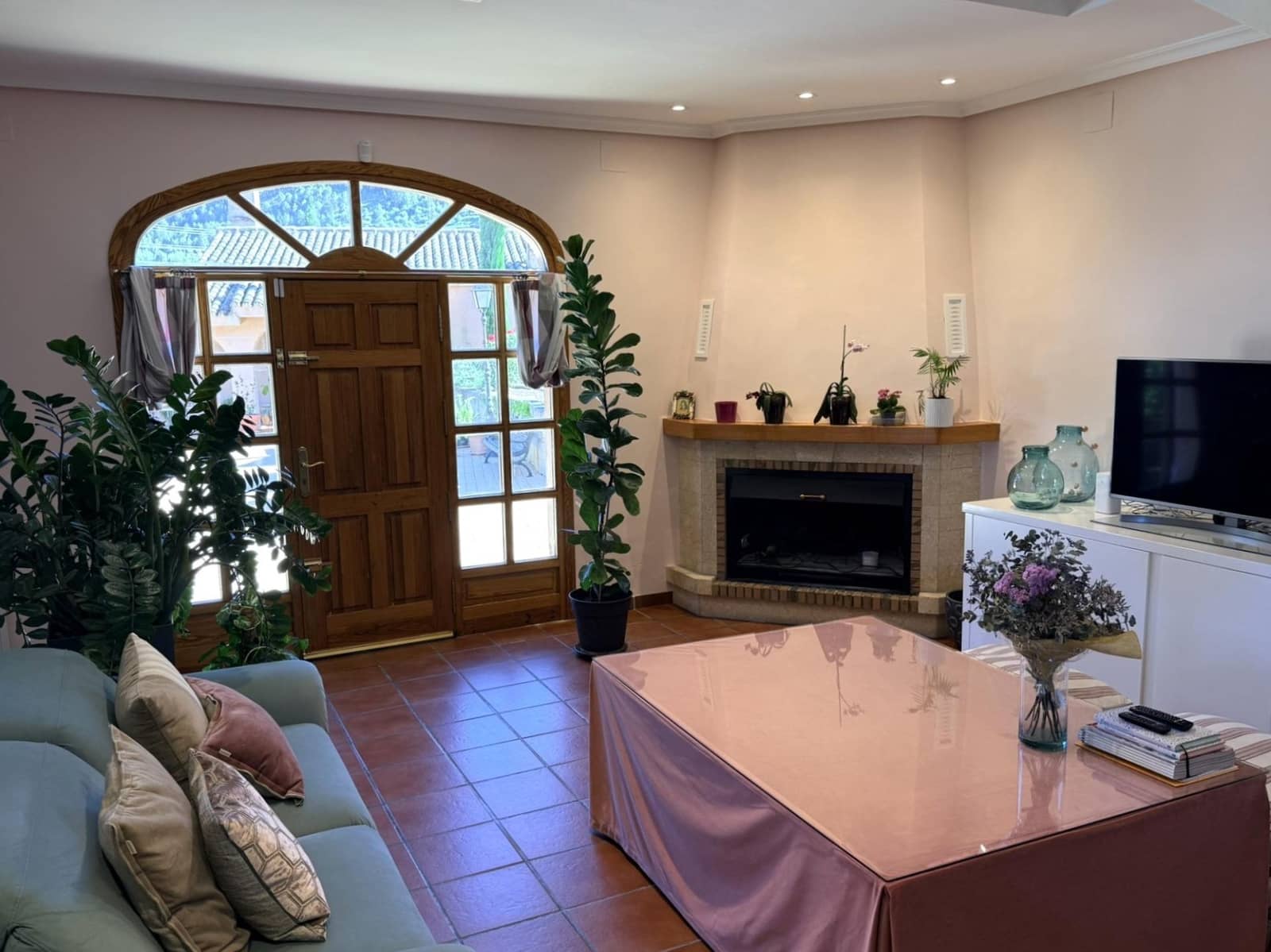 4 bedroom Villa for sale in Cocentaina with pool garage - € 695,000 (Ref: 9913274)