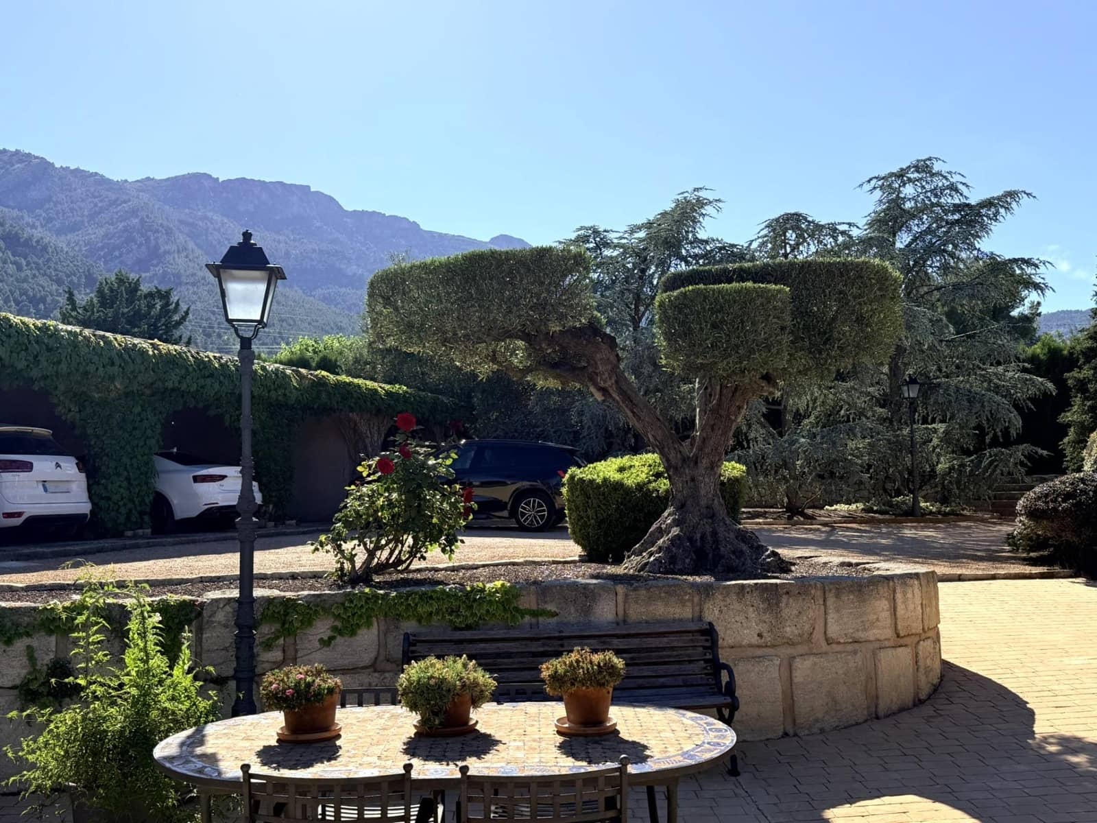 4 bedroom Villa for sale in Cocentaina with pool garage - € 695,000 (Ref: 9913274)