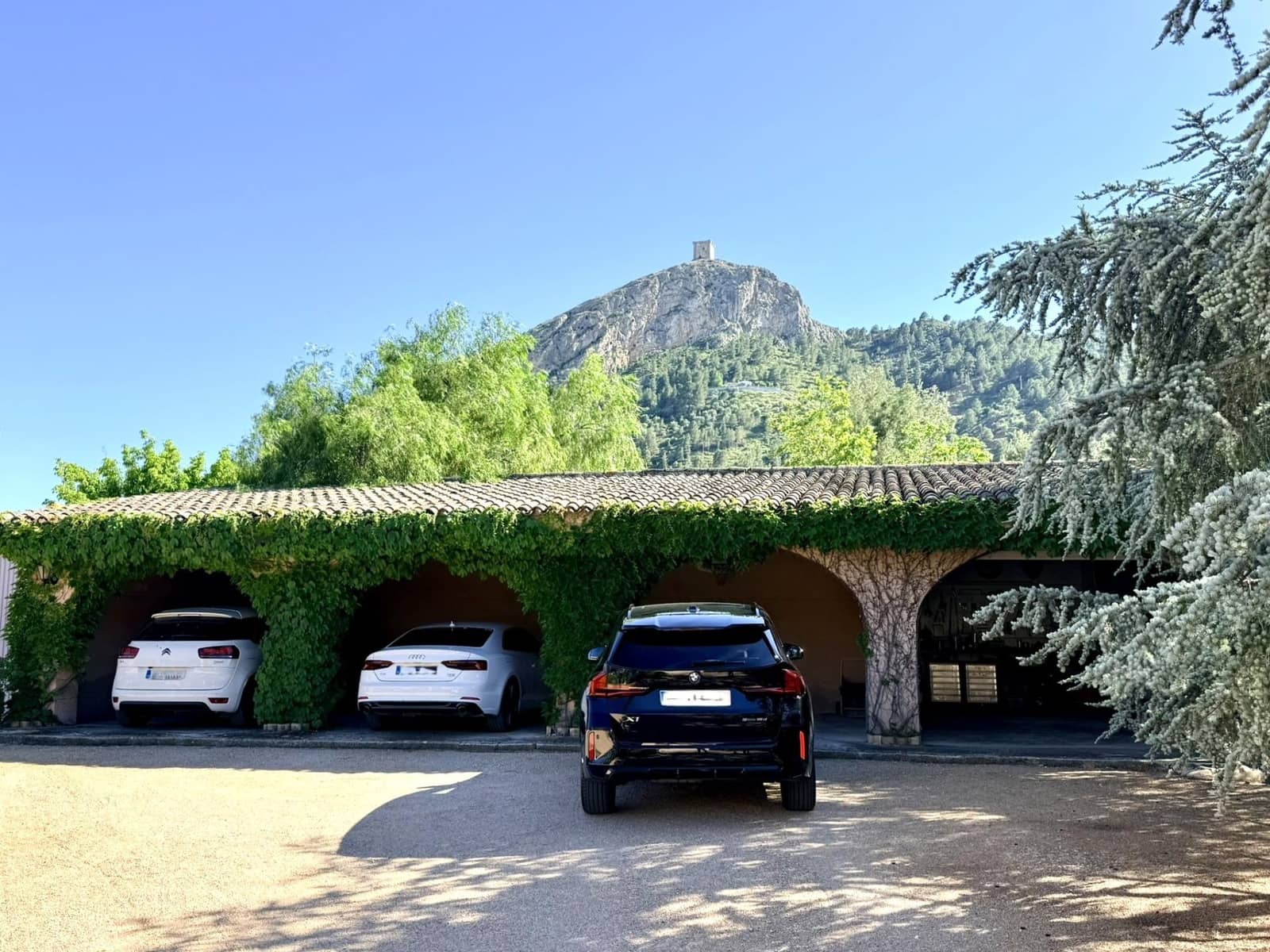4 bedroom Villa for sale in Cocentaina with pool garage - € 695,000 (Ref: 9913274)