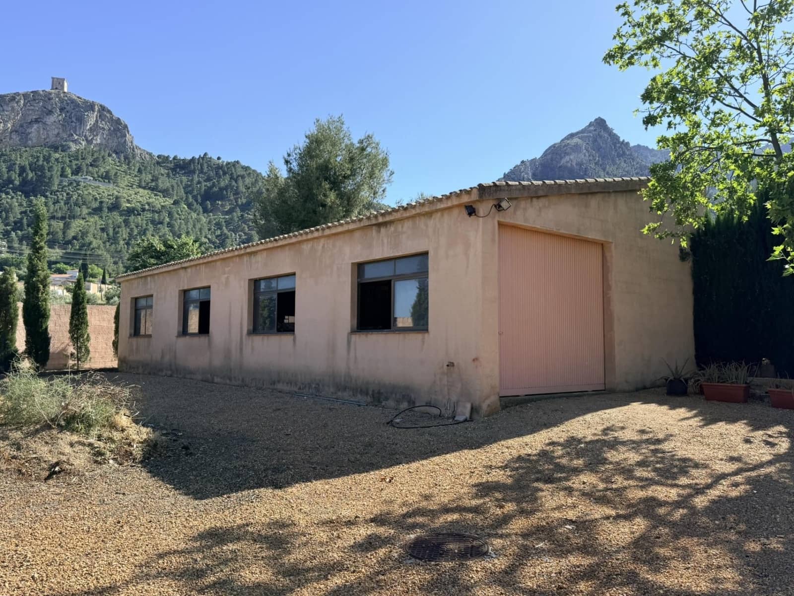4 bedroom Villa for sale in Cocentaina with pool garage - € 695,000 (Ref: 9913274)