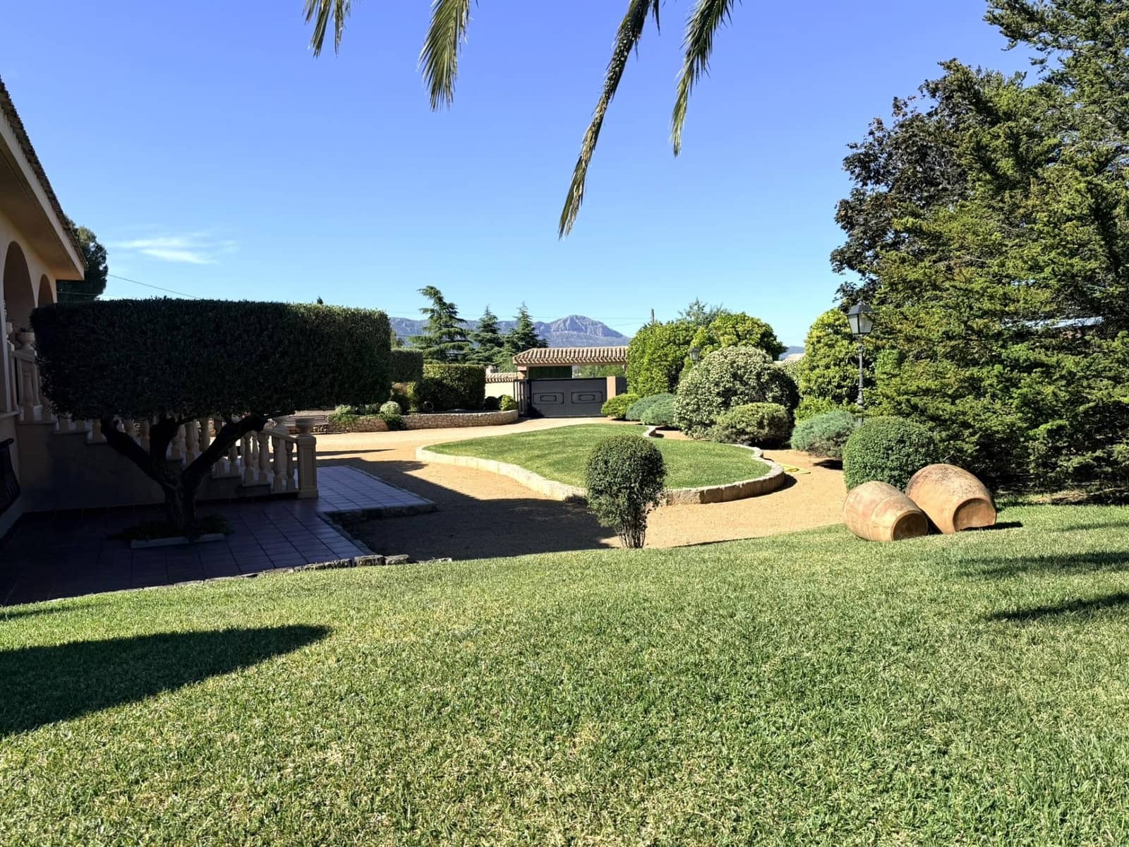 4 bedroom Villa for sale in Cocentaina with pool garage - € 695,000 (Ref: 9913274)