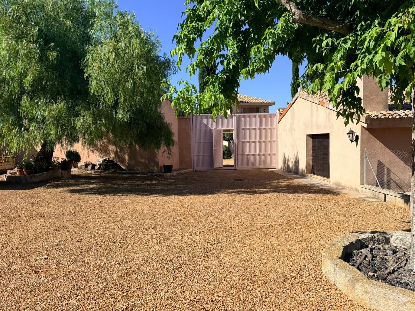 4 bedroom Villa for sale in Cocentaina with pool garage - € 695,000 (Ref: 9913274)