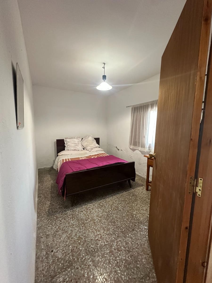 2 bedroom Finca/Country House for sale in Somontin with garage - € 78,000 (Ref: 9920543)