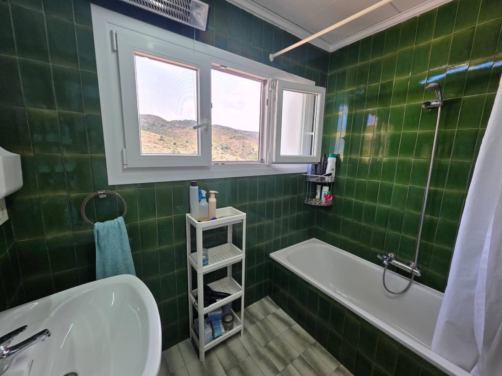 6 bedroom Townhouse for sale in Vall de Gallinera with garage - € 445,000 (Ref: 9927520)