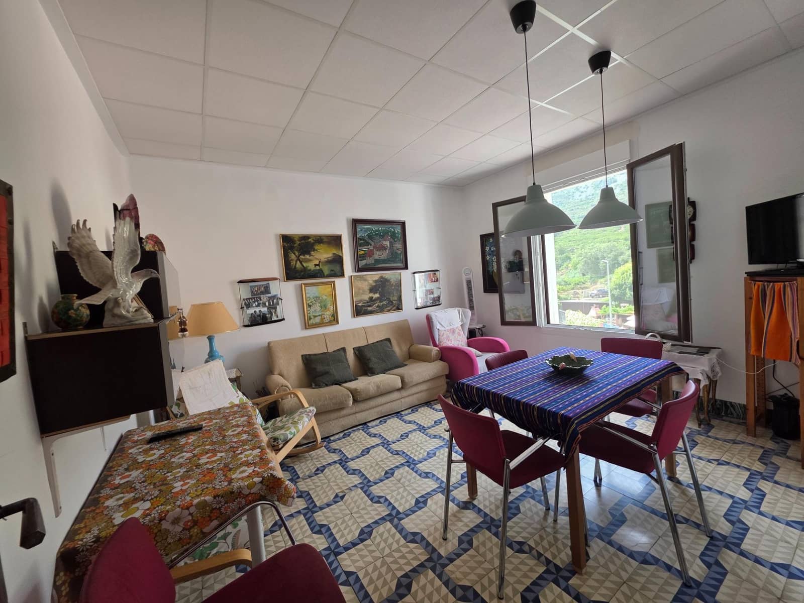 6 bedroom Townhouse for sale in Vall de Gallinera with garage - € 445,000 (Ref: 9927520)