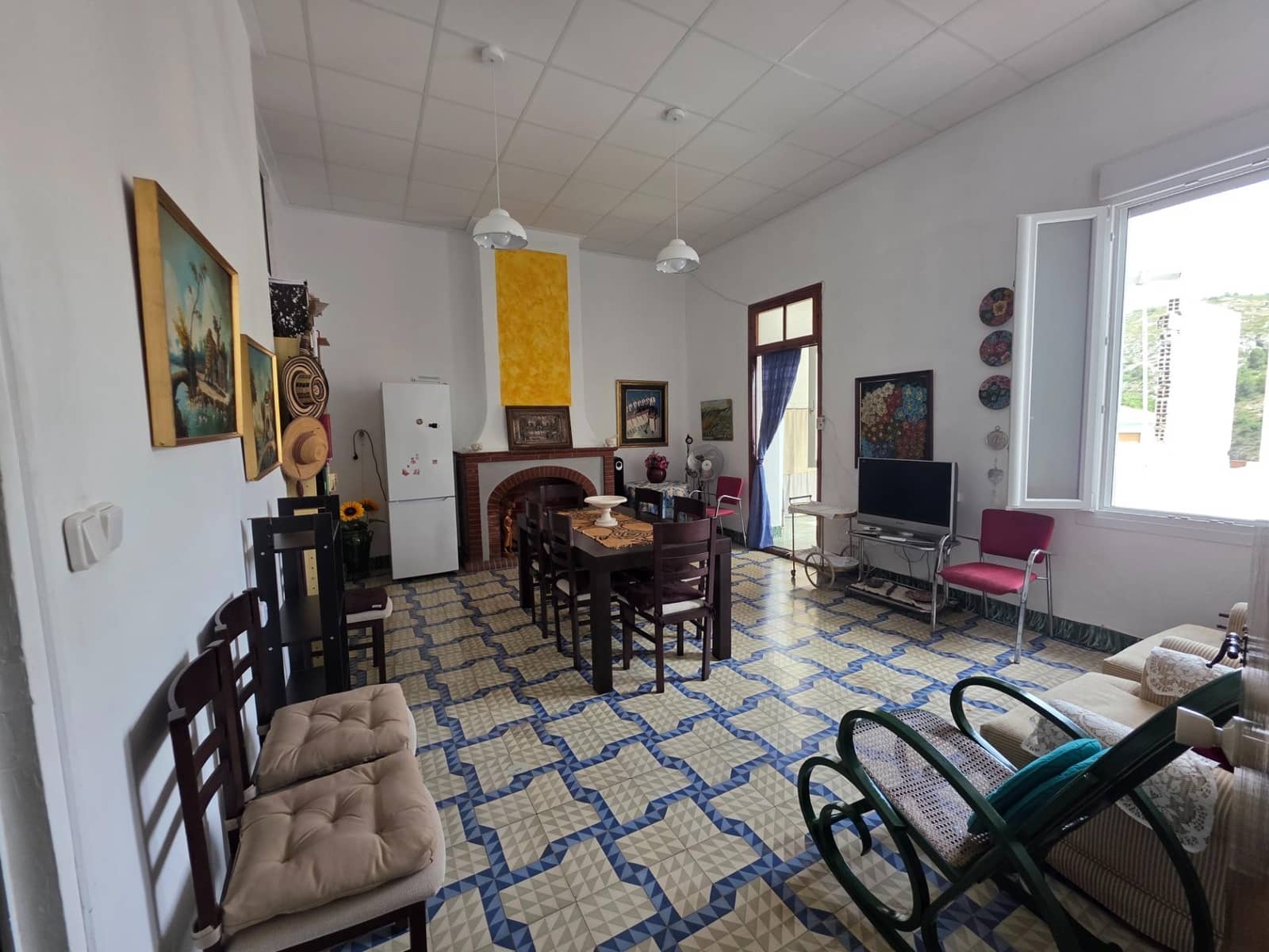 6 bedroom Townhouse for sale in Vall de Gallinera with garage - € 445,000 (Ref: 9927520)