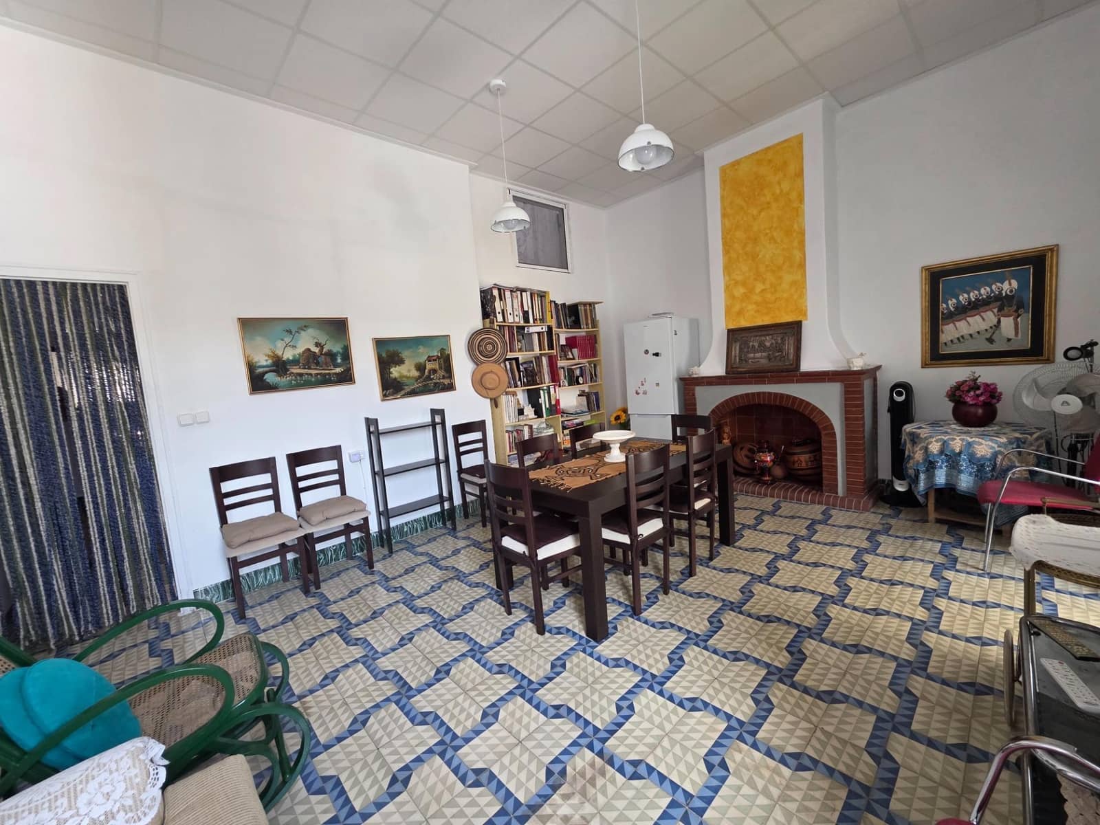 6 bedroom Townhouse for sale in Vall de Gallinera with garage - € 445,000 (Ref: 9927520)