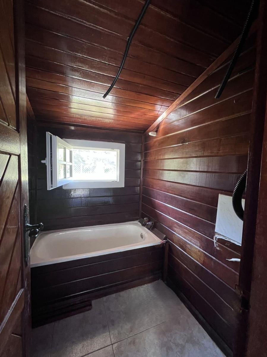 4 slaapkamer Villa te koop in Cocentaina met garage - € 199.000 (Ref: 9934305)
