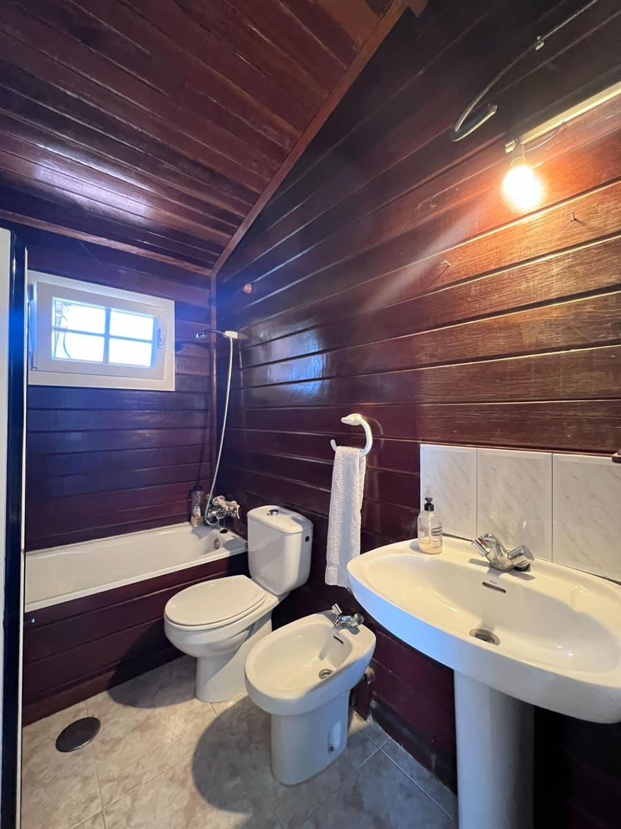 4 slaapkamer Villa te koop in Cocentaina met garage - € 199.000 (Ref: 9934305)