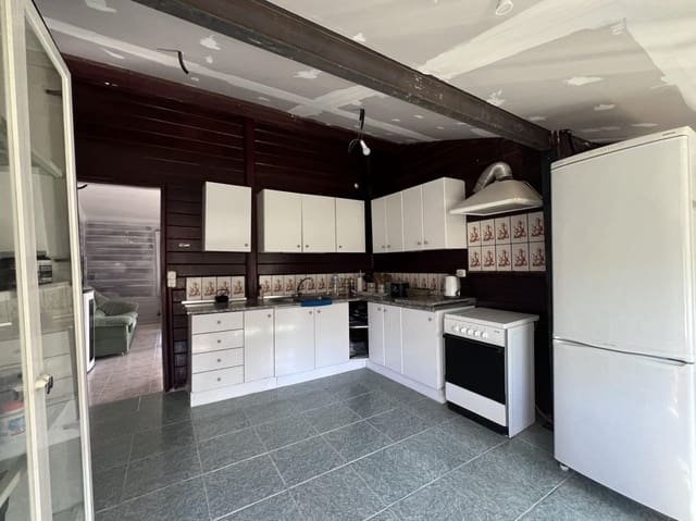 4 Zimmer Villa zu verkaufen in Cocentaina mit Garage - 199.000 € (Ref: 9934305)
