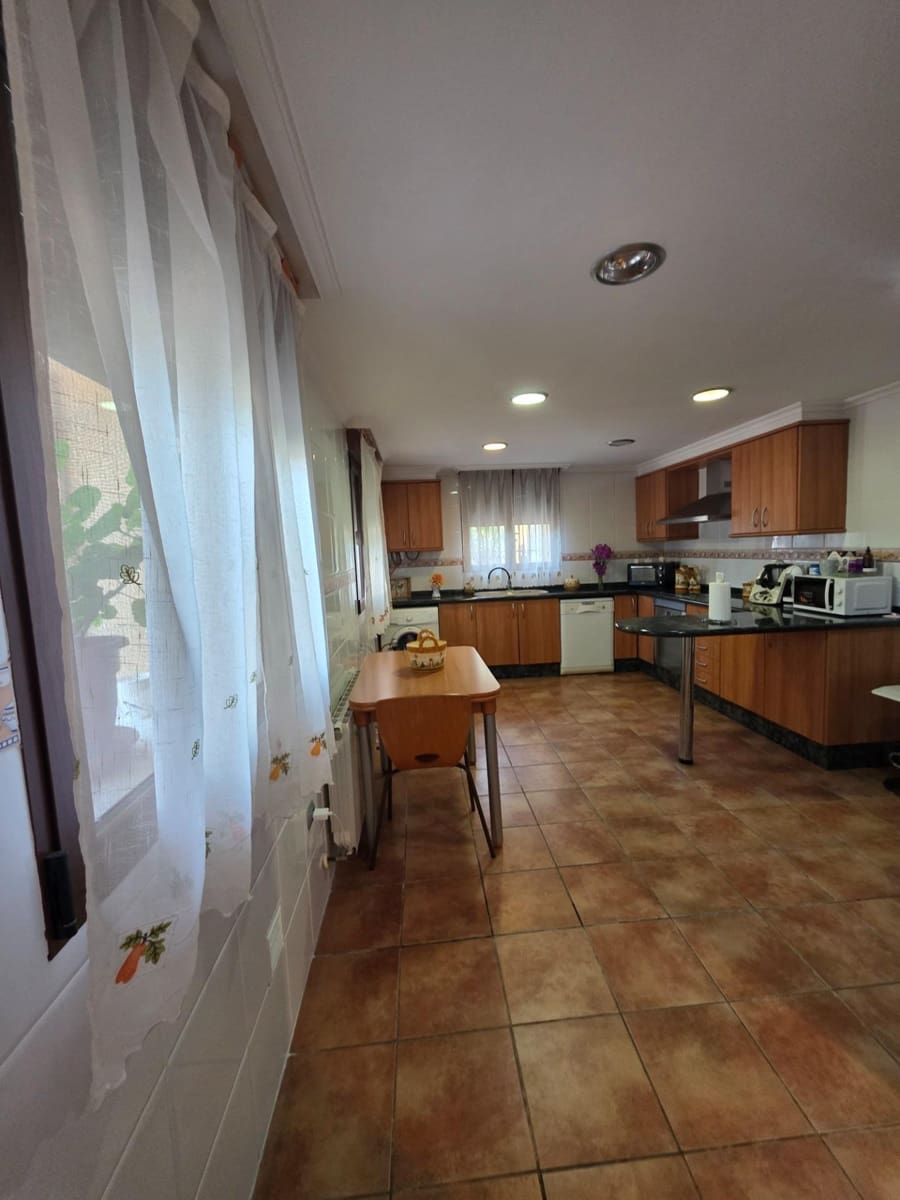 3 soveværelse Villa til salg i Cocentaina med garage - € 360.000 (Ref: 9940070)