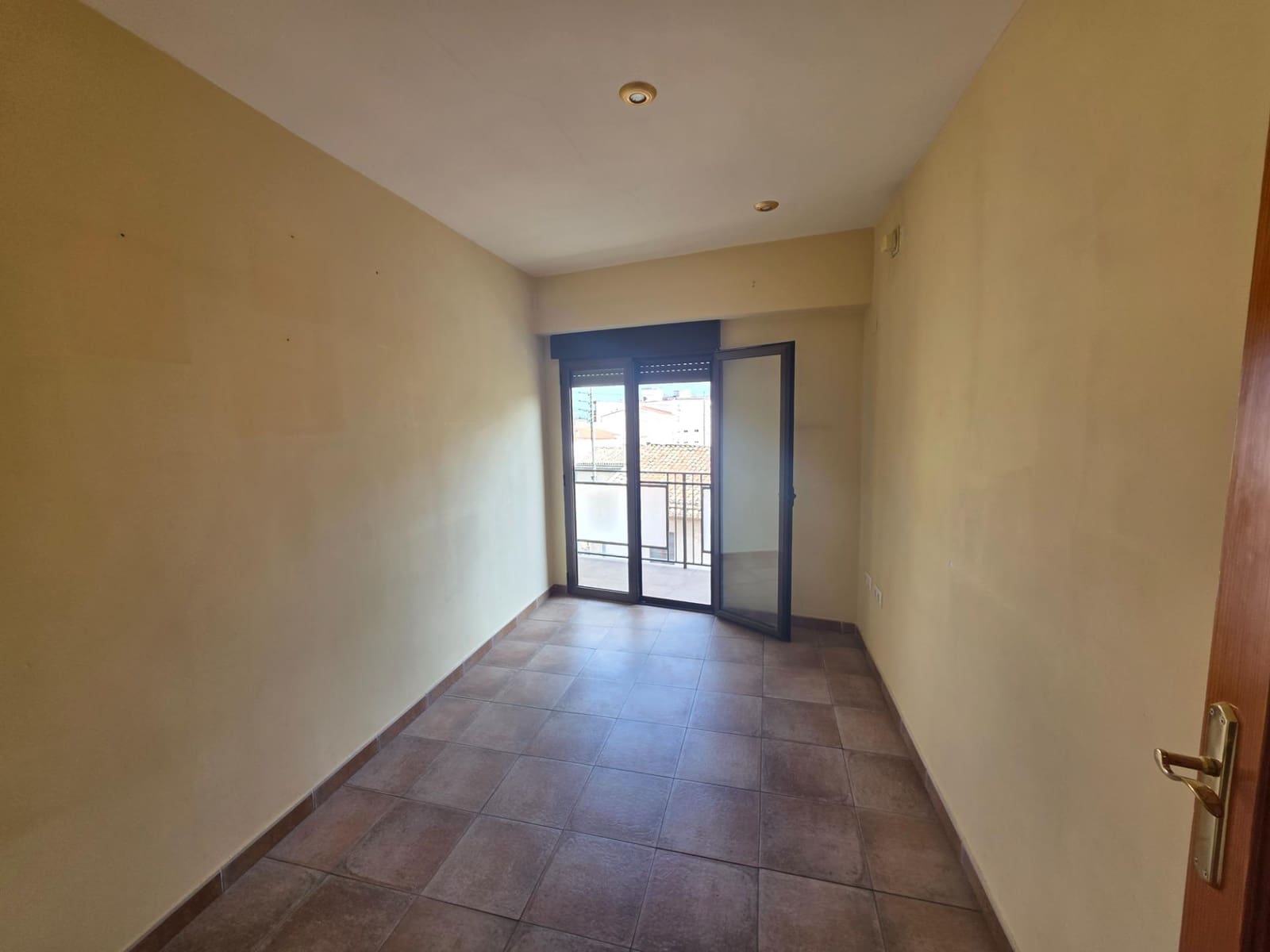 3 soverom Leilighet til salgs i Cocentaina - € 100 000 (Ref: 9985073)