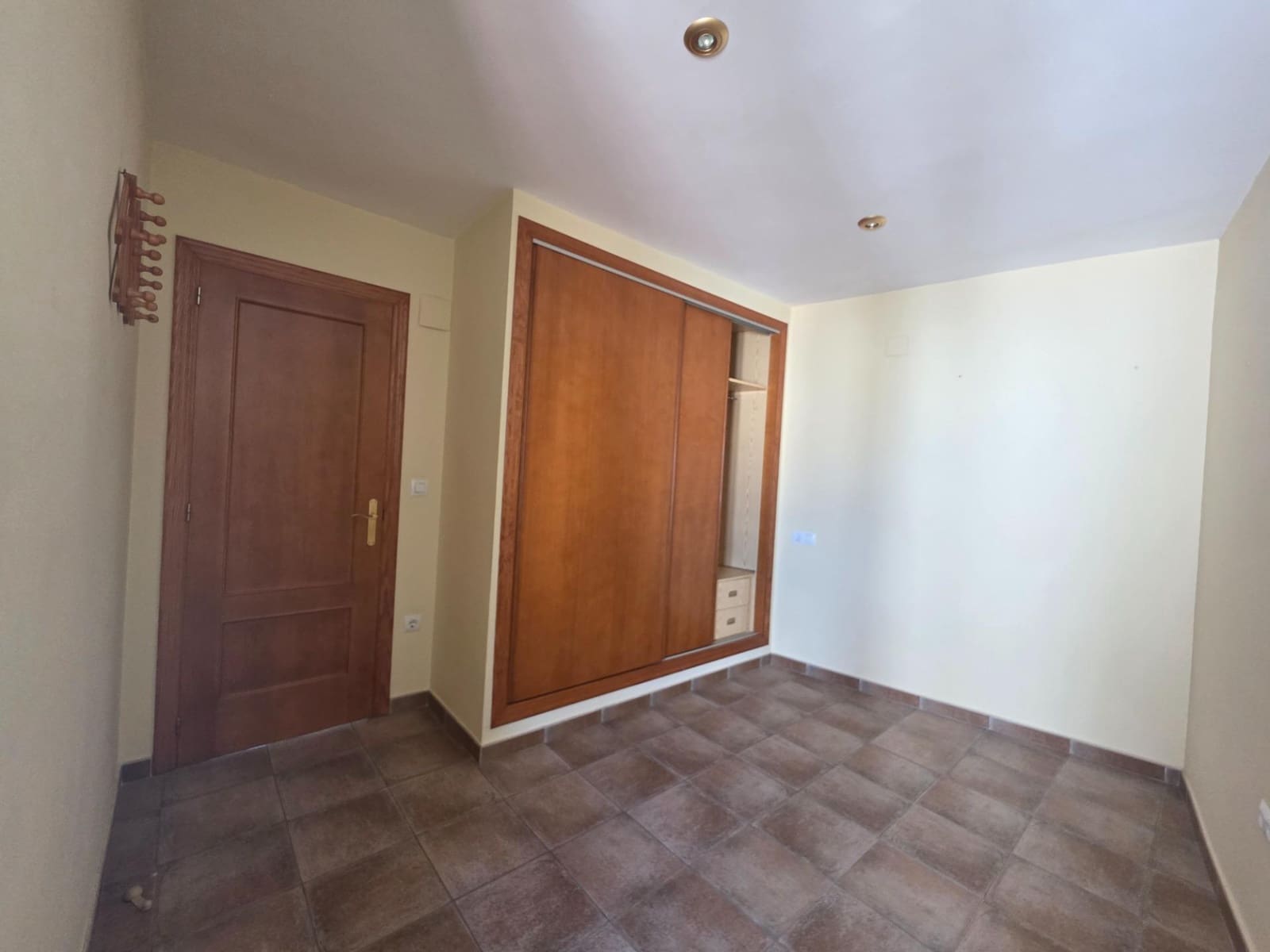 3 soverom Leilighet til salgs i Cocentaina - € 100 000 (Ref: 9985073)