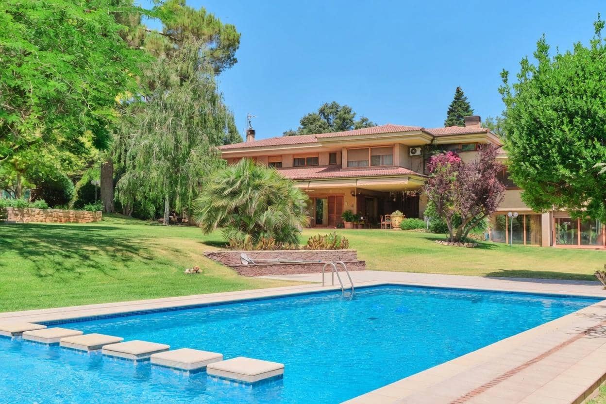 Chalet de 8 habitaciones en Muro de Alcoy en venta con piscina garaje - 1.950.000 € (Ref: 9986961)