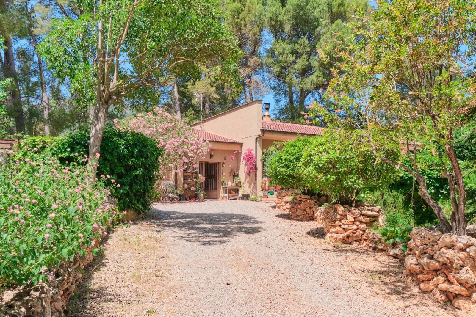 Chalet de 8 habitaciones en Muro de Alcoy en venta con piscina garaje - 1.950.000 € (Ref: 9986961)