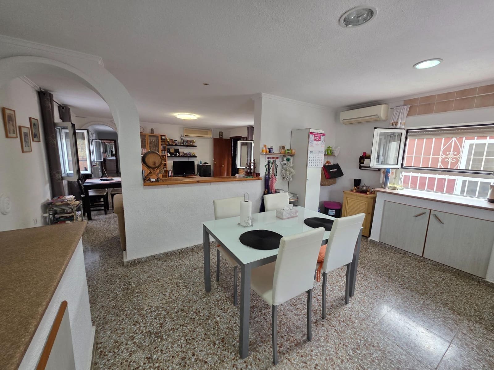 3 soveværelse Villa til salg i Aguas de Busot / Aigues med swimmingpool garage - € 450.000 (Ref: 9990806)