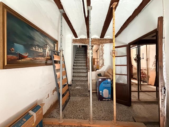 4 quarto Casa em Banda para venda em Enguera - 46 000 € (Ref: 10020962)
