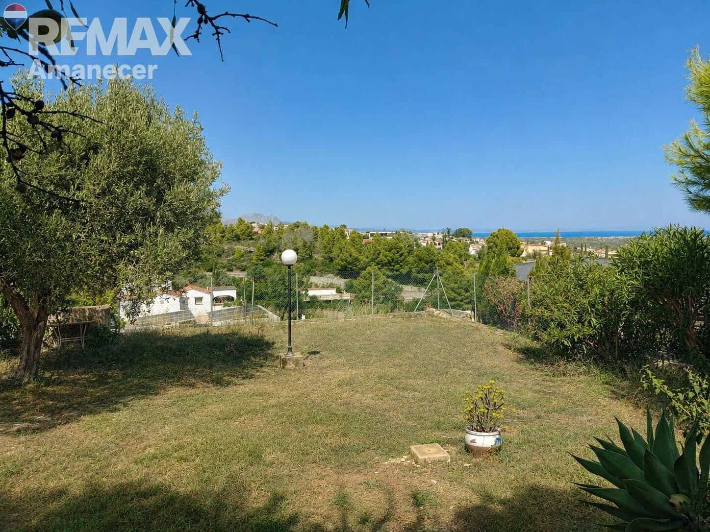 3 bedroom Villa for sale in Denia with garage - € 500,000 (Ref: 10030622)