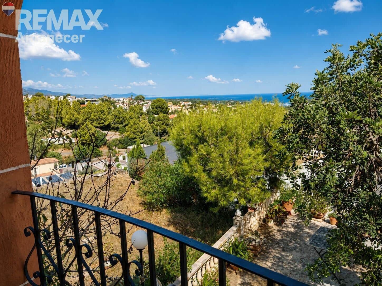 3 bedroom Villa for sale in Denia with garage - € 500,000 (Ref: 10030622)