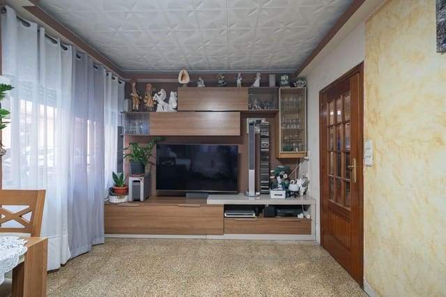 4 soveværelse Lejlighed til salg i Natzaret, Valencia by - € 185.000 (Ref: 10030624)