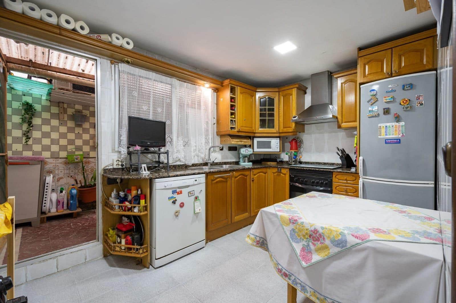 4 soveværelse Lejlighed til salg i Valencia by - € 185.000 (Ref: 10030624)