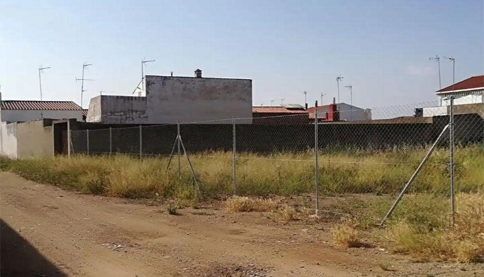Building Plot for sale in Los Santos de Maimona - € 71,050 (Ref: 10120243)