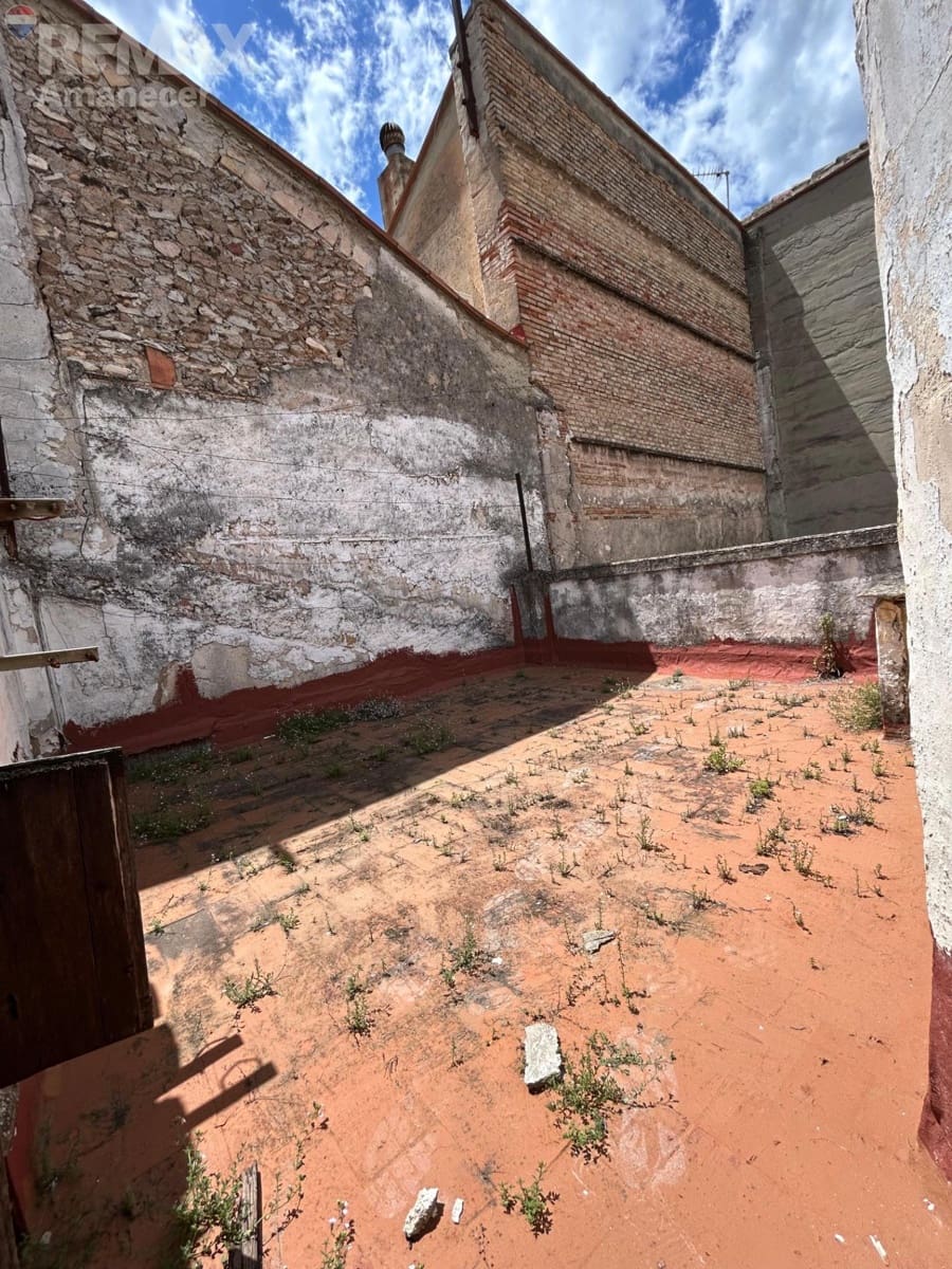 5 bedroom Townhouse for sale in Enguera - € 22,000 (Ref: 10157977)