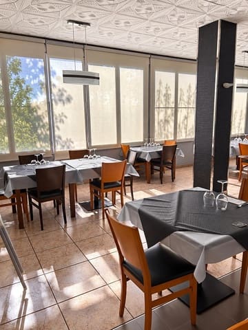 Restaurant/Bar til salg i Maella - € 950.000 (Ref: 10166719)