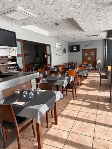 Restaurant/Bar til salg i Maella - € 950.000 (Ref: 10166719)
