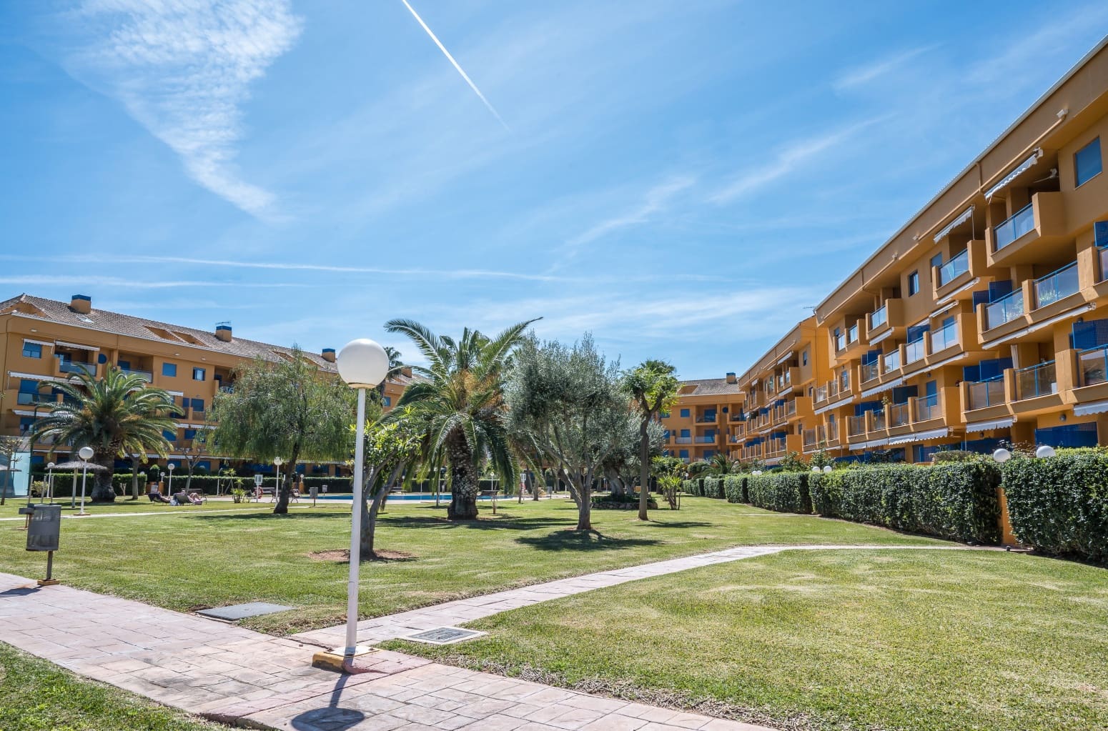 4 bedroom Flat for sale in Denia with garage - € 550,000 (Ref: 9168809)