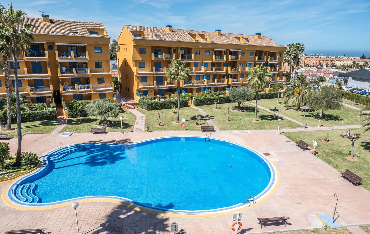 4 bedroom Flat for sale in Denia with garage - € 550,000 (Ref: 9168809)