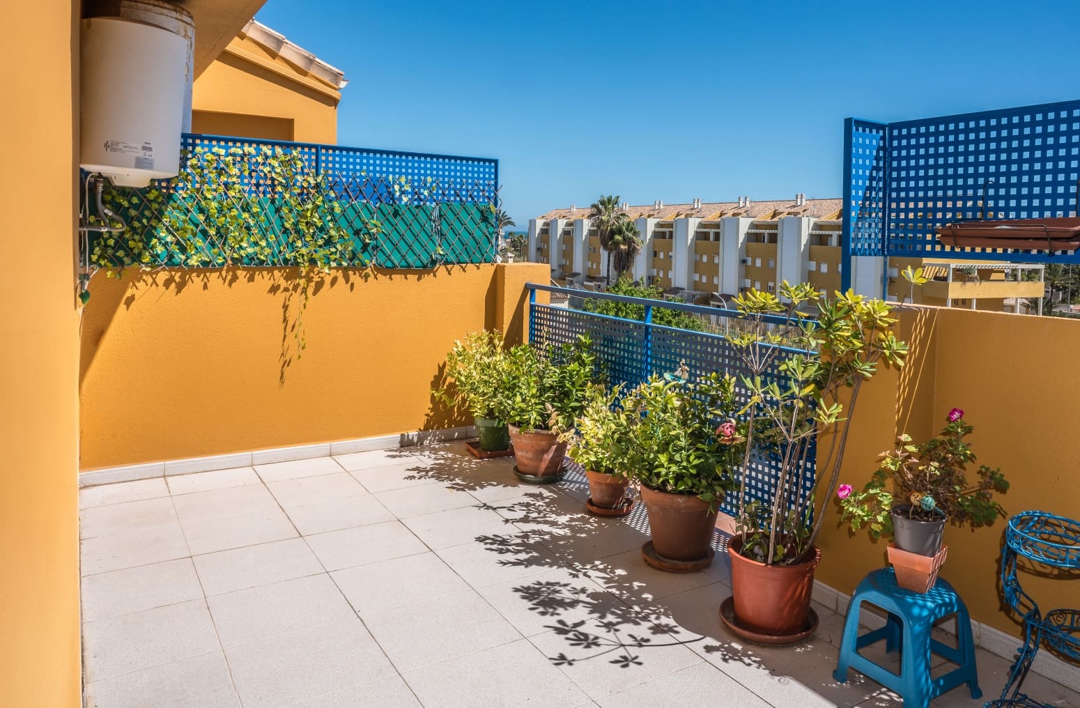 4 bedroom Flat for sale in Denia with garage - € 550,000 (Ref: 9168809)