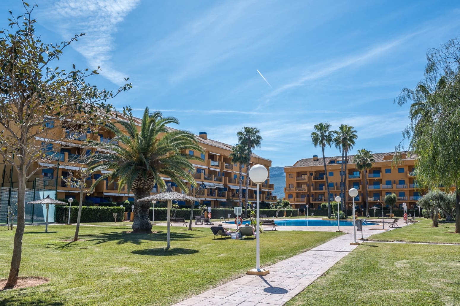 4 bedroom Flat for sale in Denia with garage - € 550,000 (Ref: 9168809)