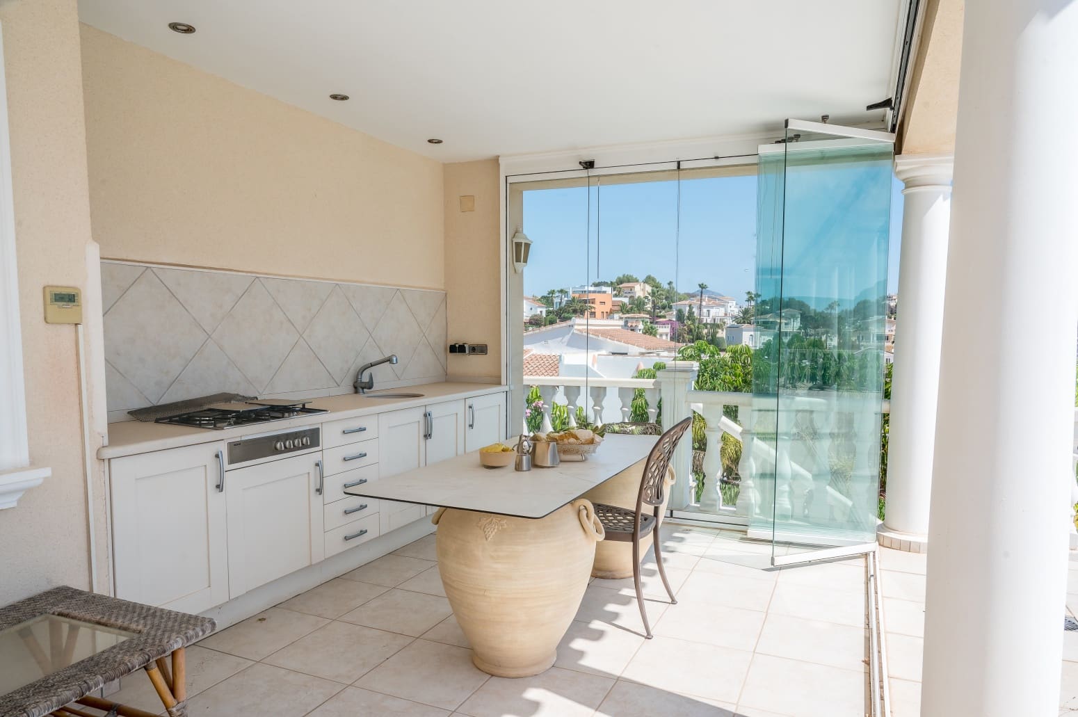 3 soveværelse Villa til salg i Moraira med swimmingpool garage - € 930.000 (Ref: 9168817)