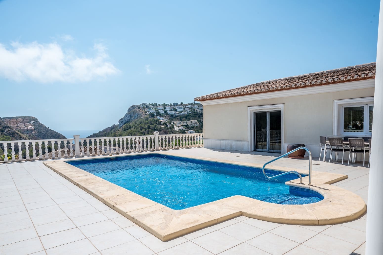 3 soveværelse Villa til salg i Moraira med swimmingpool garage - € 930.000 (Ref: 9168817)