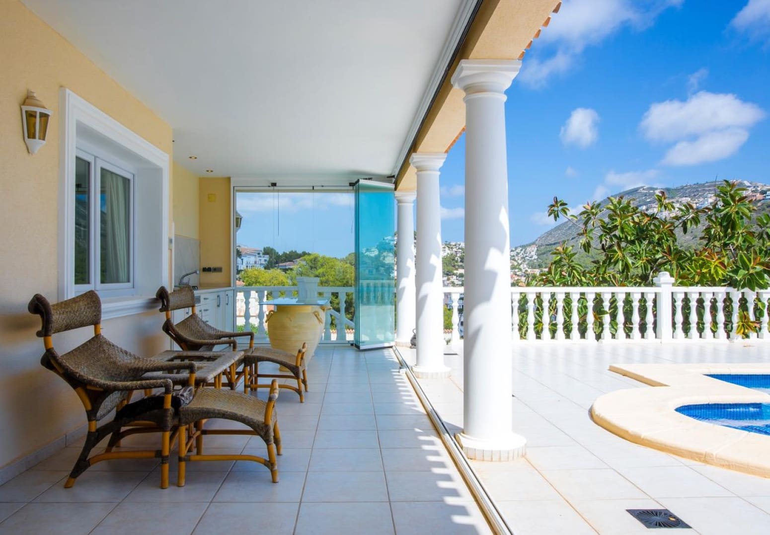 3 soveværelse Villa til salg i Moraira med swimmingpool garage - € 930.000 (Ref: 9168817)